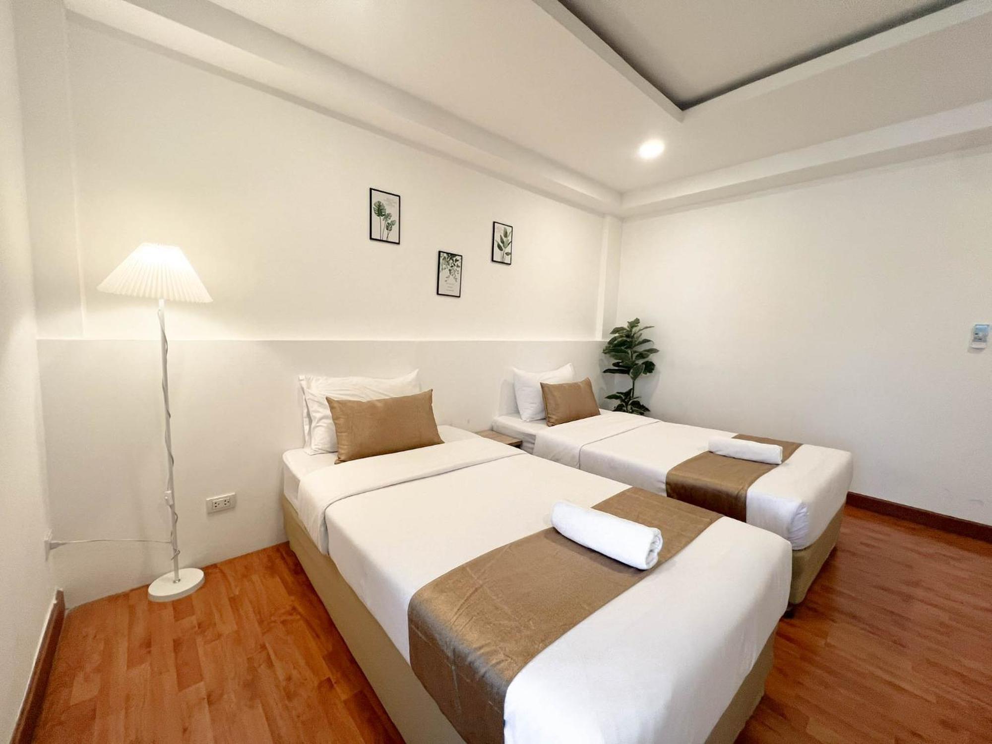 Inspire House Hotel Chiang Mai Esterno foto