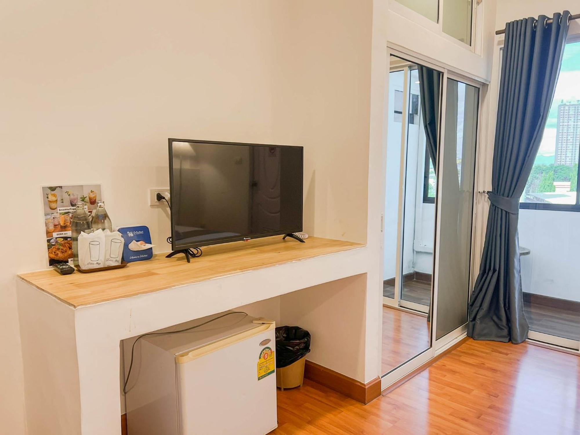 Inspire House Hotel Chiang Mai Esterno foto