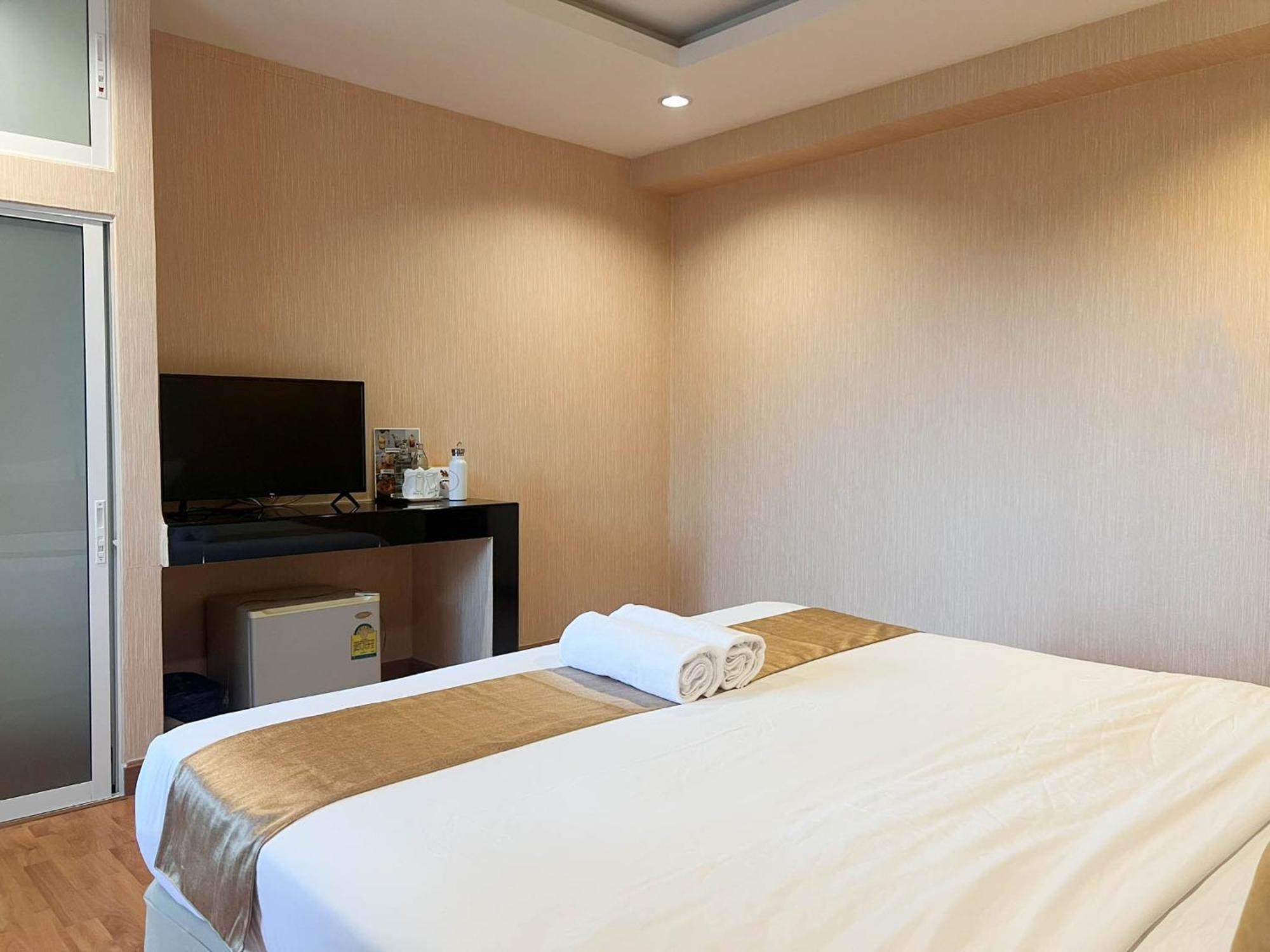 Inspire House Hotel Chiang Mai Esterno foto