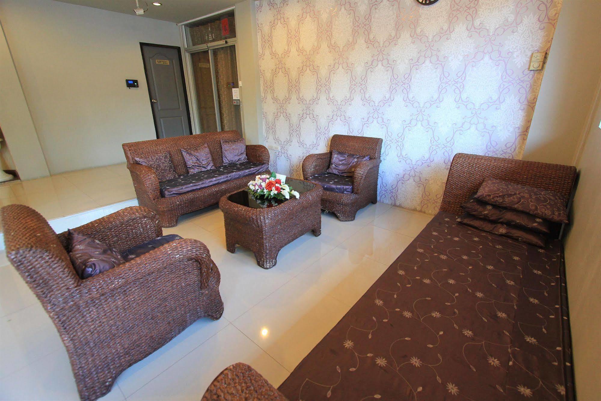 Inspire House Hotel Chiang Mai Esterno foto